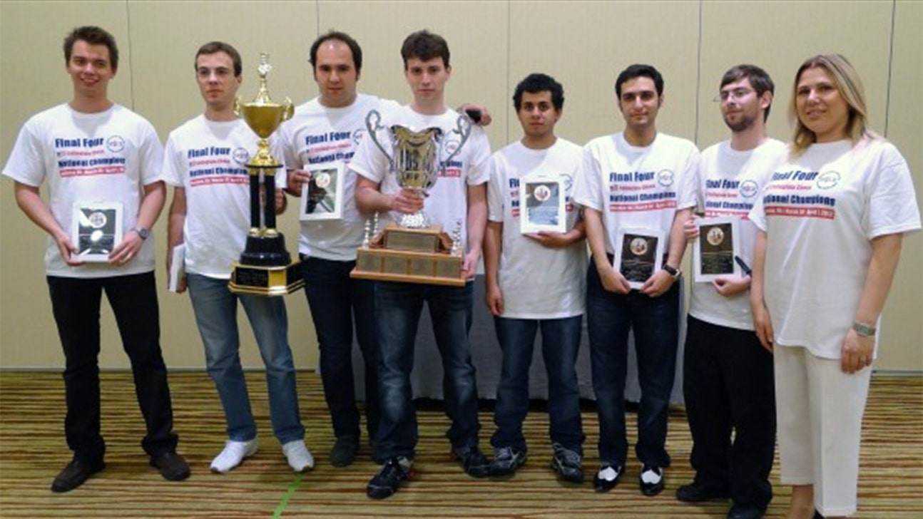 College chess becoming more like football and basketball?