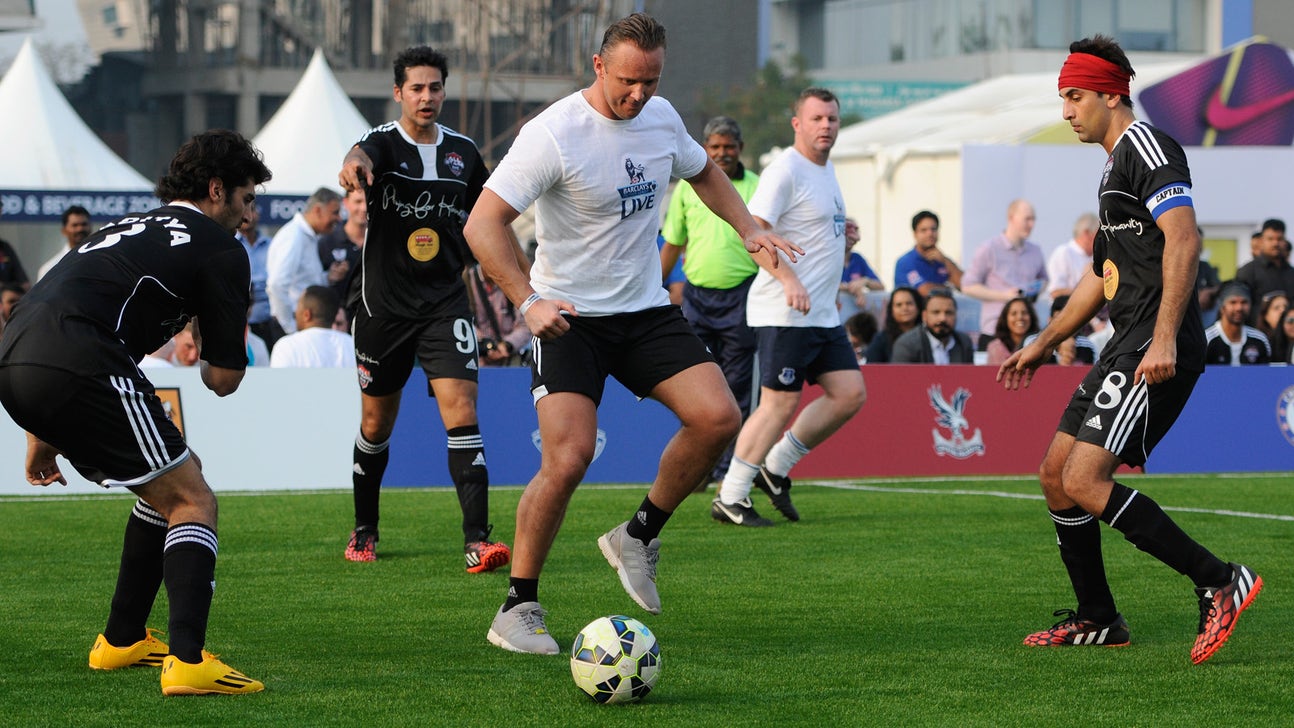 Watch this cheeky, sneaky penalty kick from Swansea legend Lee Trundle