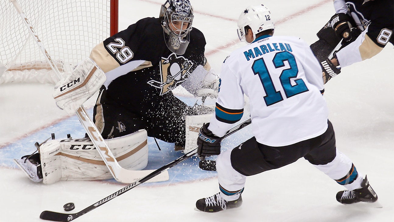 Marleau gets 1,000th point, Sharks beat Penguins 3-1