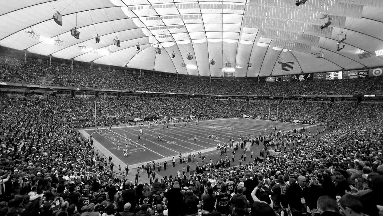 Remembering the Hubert H. Humphrey Metrodome: 1982-2013