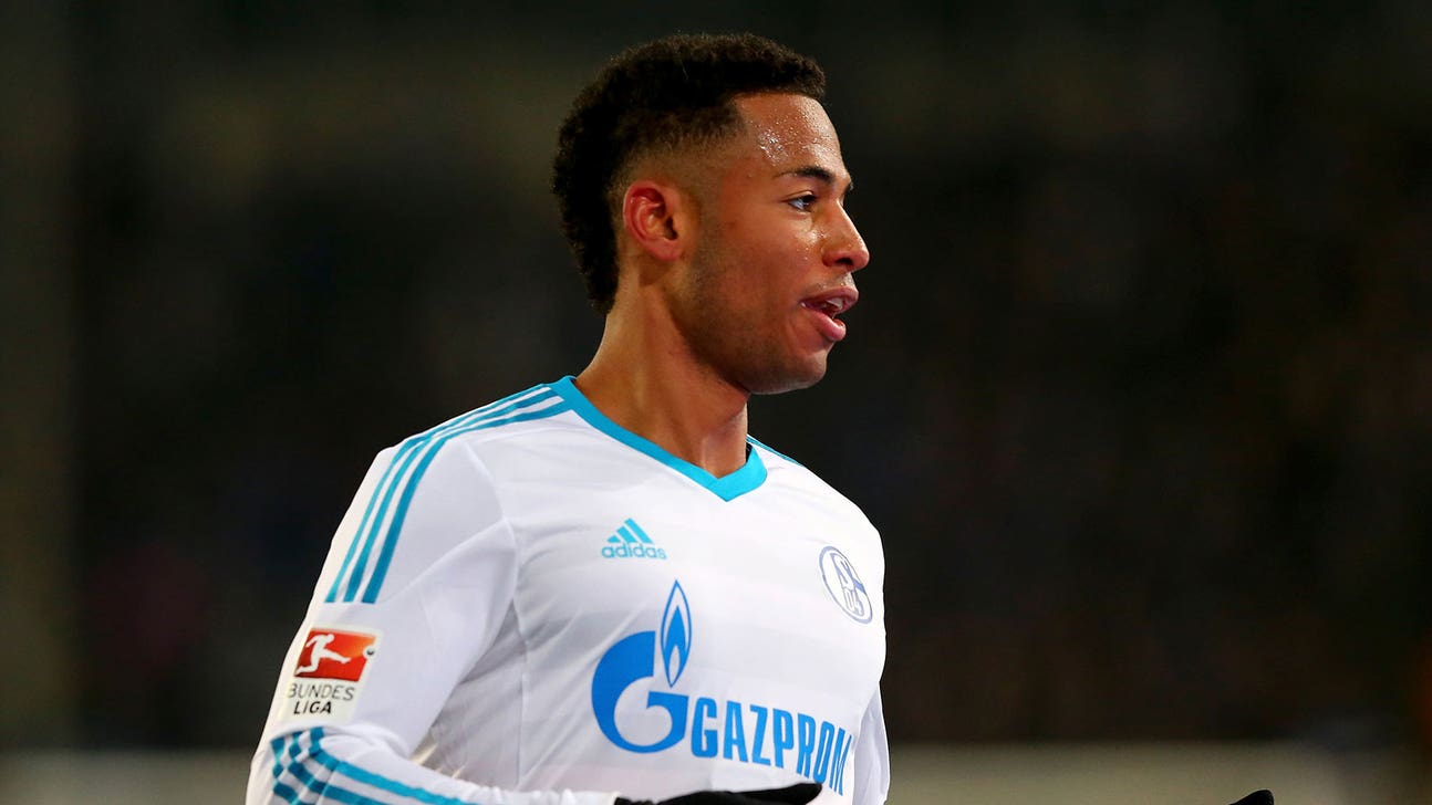 Schalke's Aogo has luggage stolen during airport interview