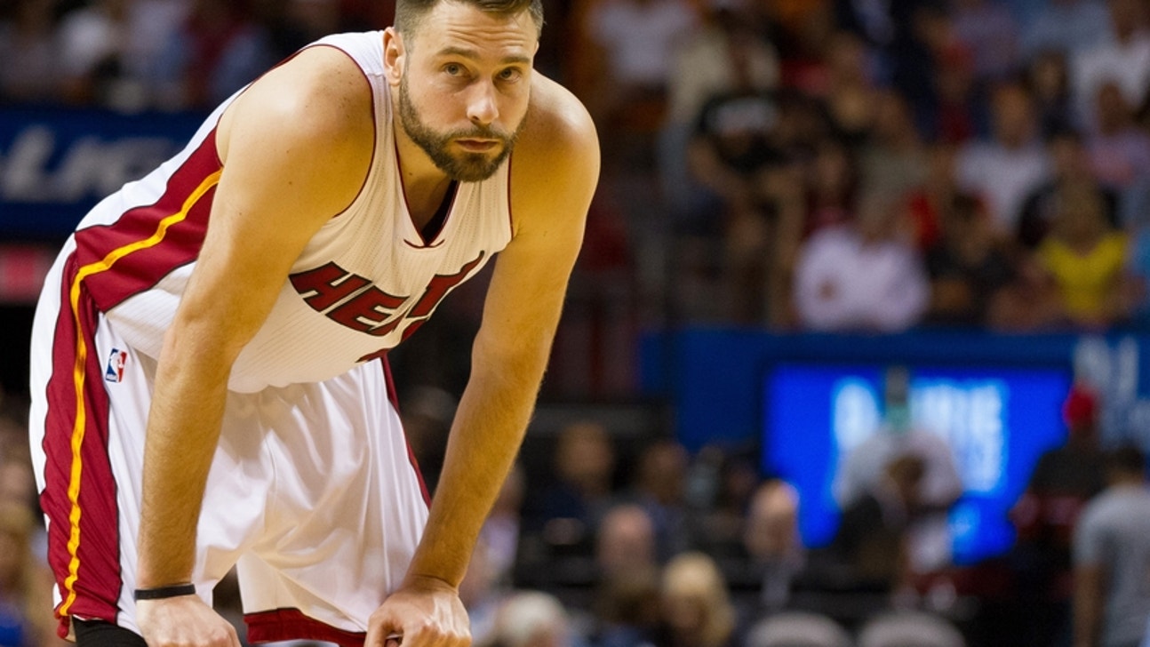 Miami Heat forward Josh McRoberts frustrated with recurring injury issues