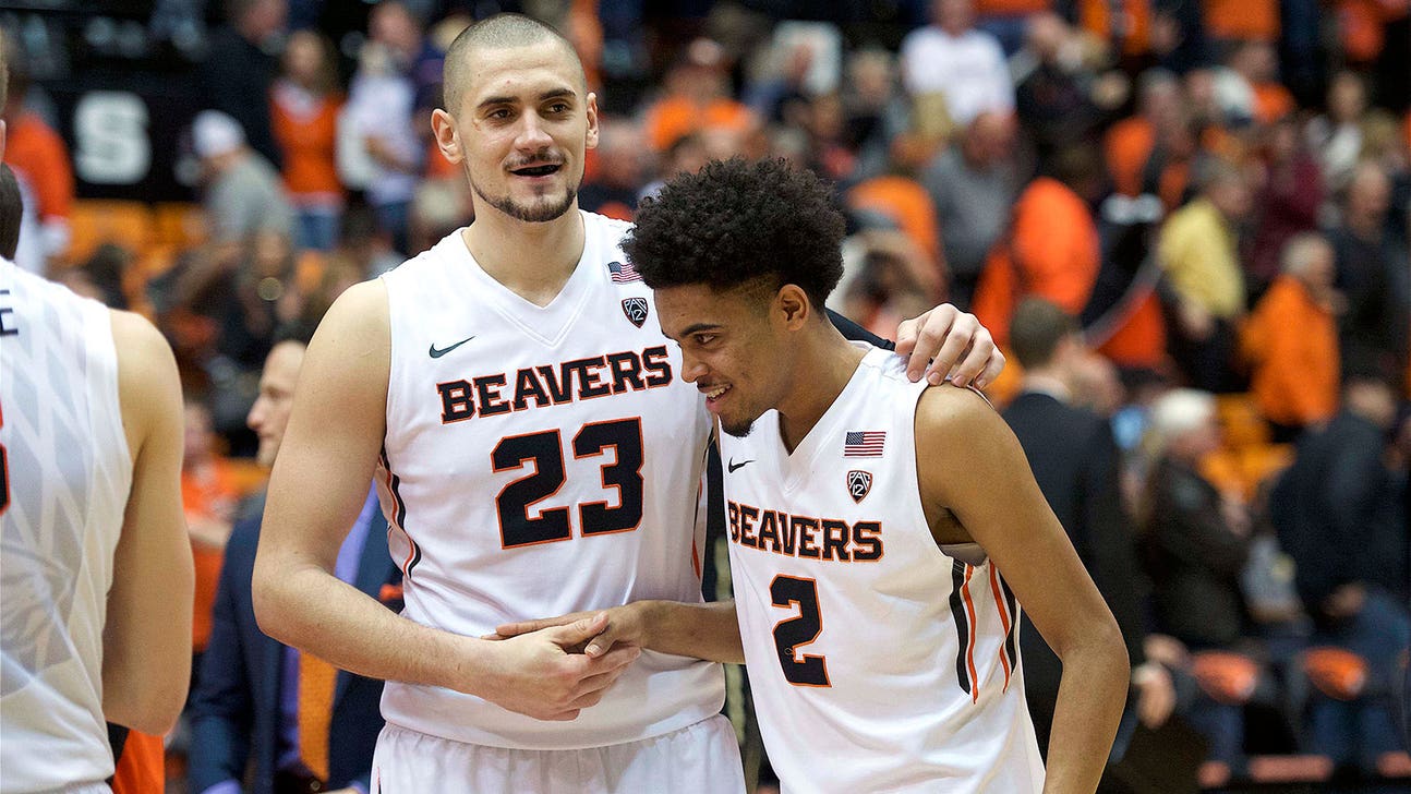 Announcer's call may have been better than Stephen Thompson's game-winner