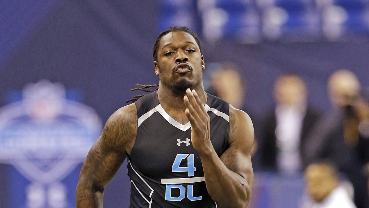 Clowney draws raves for fast 40 time