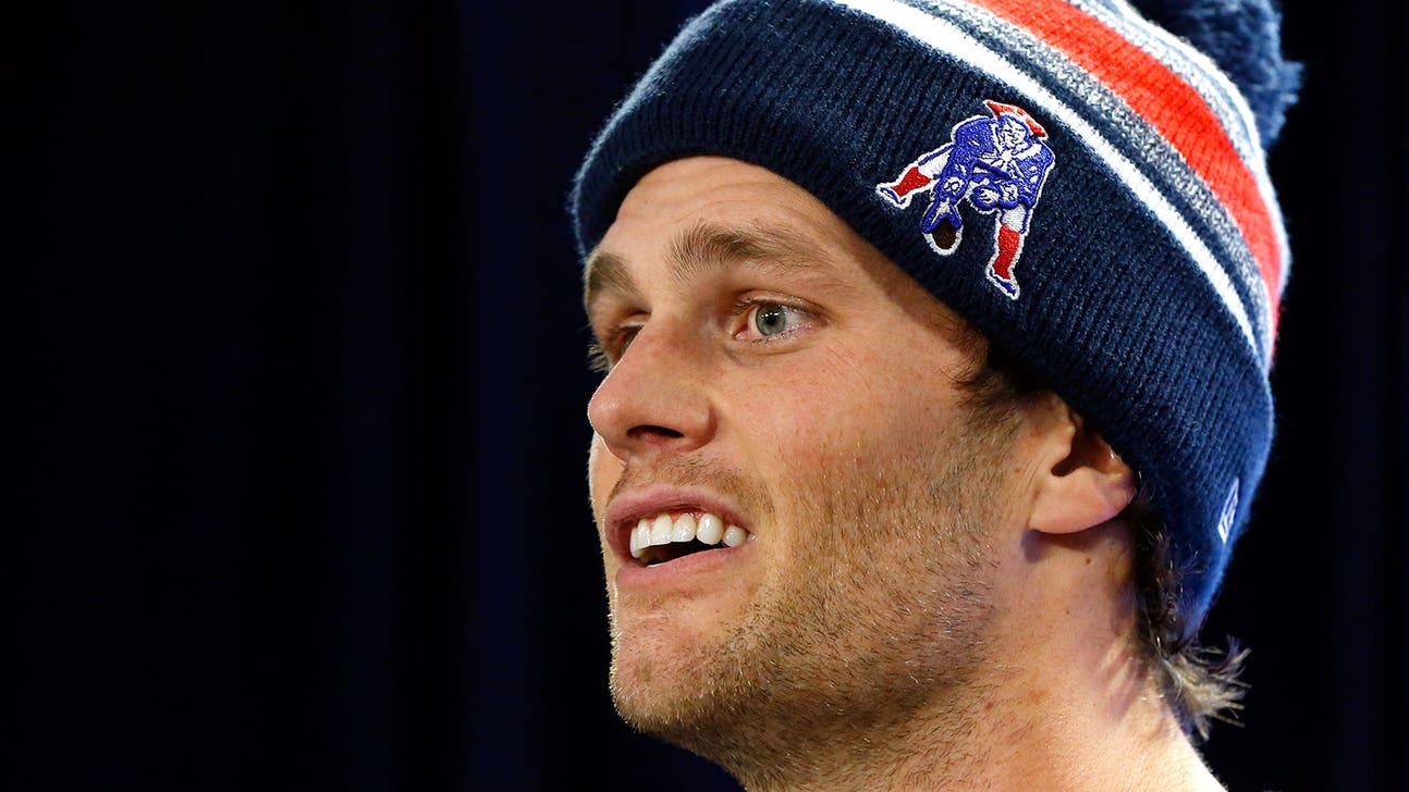 PHOTO: Tom Brady scouts Cowboys from couch while wearing UGGs