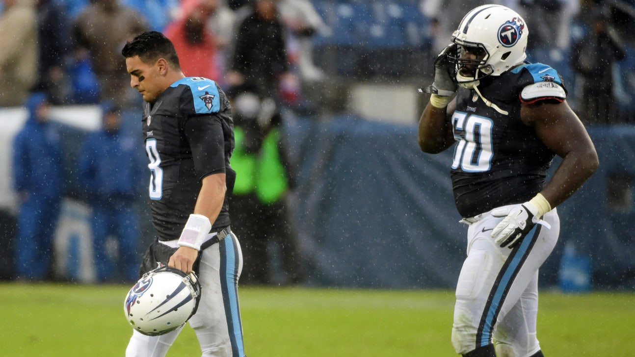 Rookie guard Spain makes first start for Titans