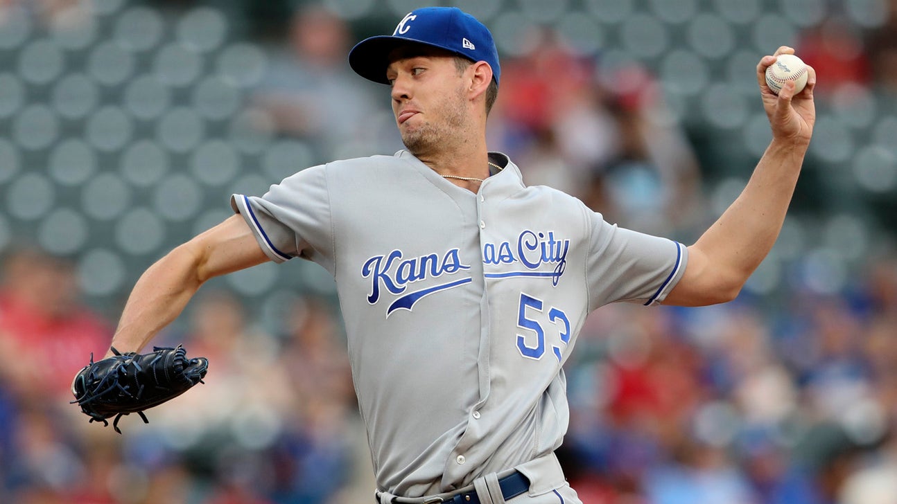 Royals place Skoglund on DL with UCL sprain, recall Stout