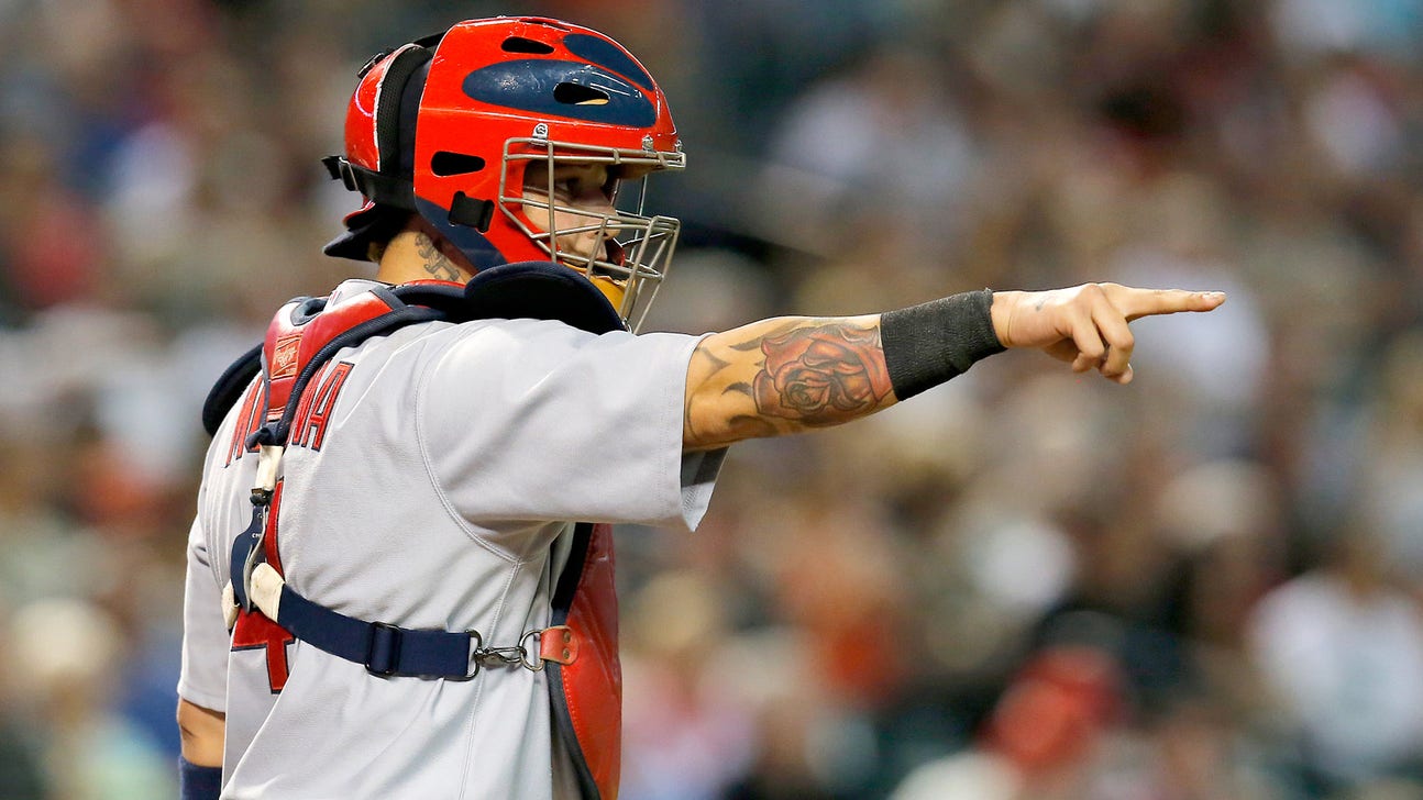 Cardinals catcher Molina wins 7th straight Gold Glove
