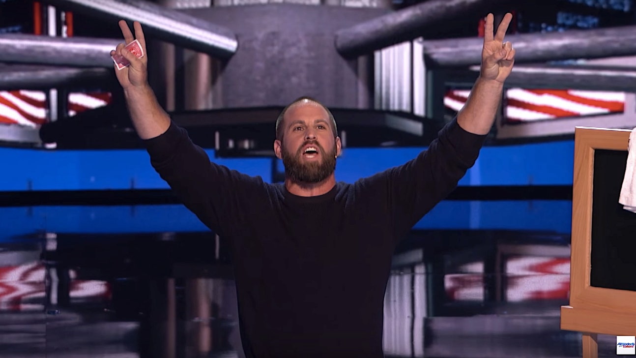 Jon Dorenbos wows Aaron Rodgers, NFL players with final 'AGT' magic trick