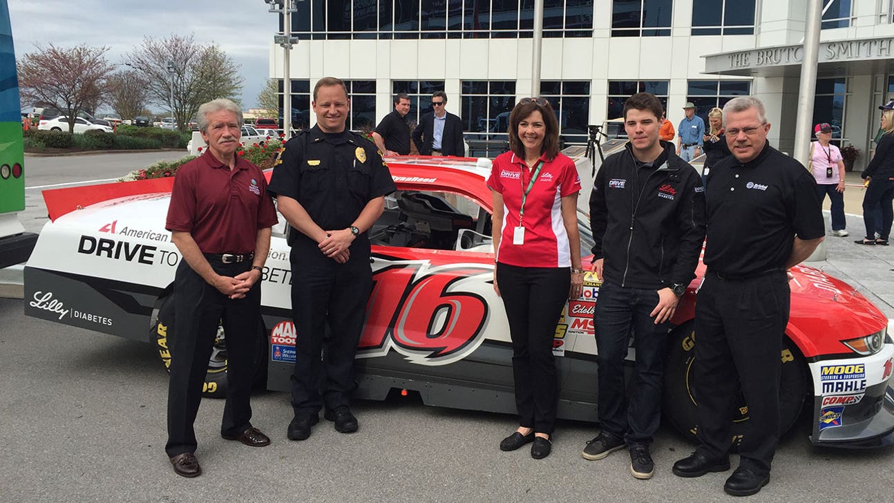 Ryan Reed helping raise awareness for the Diabetes Alert sticker