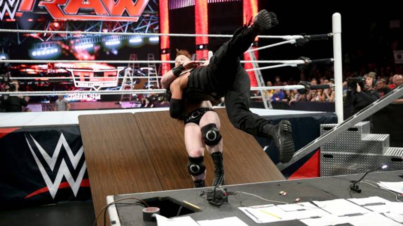 Roman Reigns Needs to Stop Using the Spear as His Finishing Move