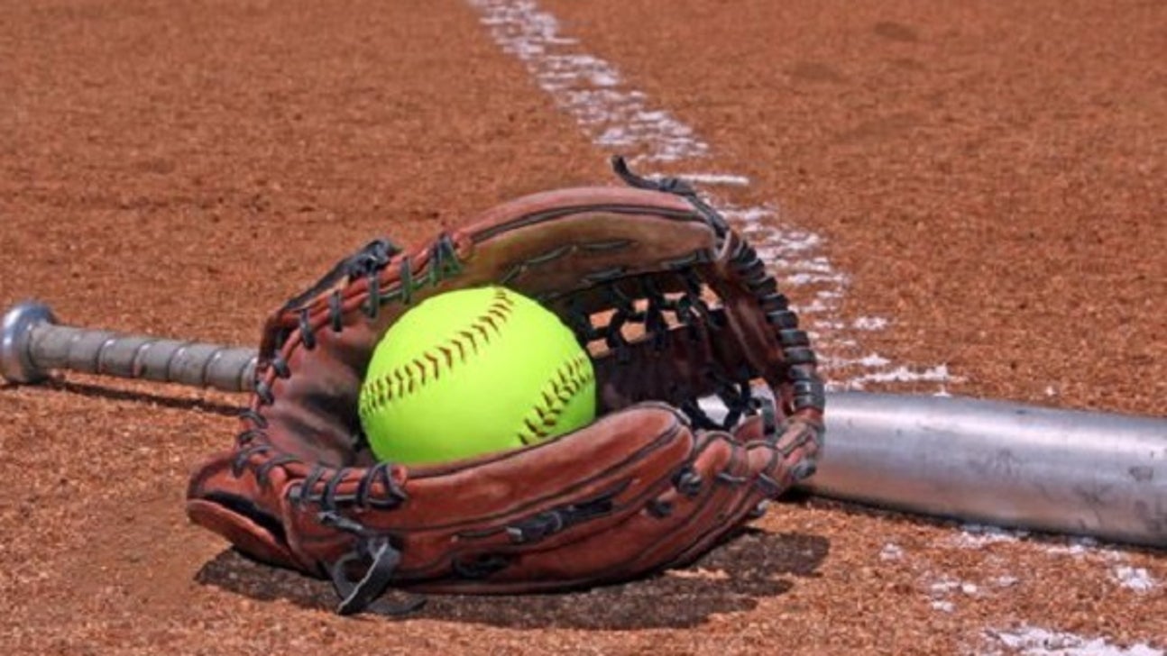 Softball pitcher tosses the perfect perfect game: 21 strikeouts