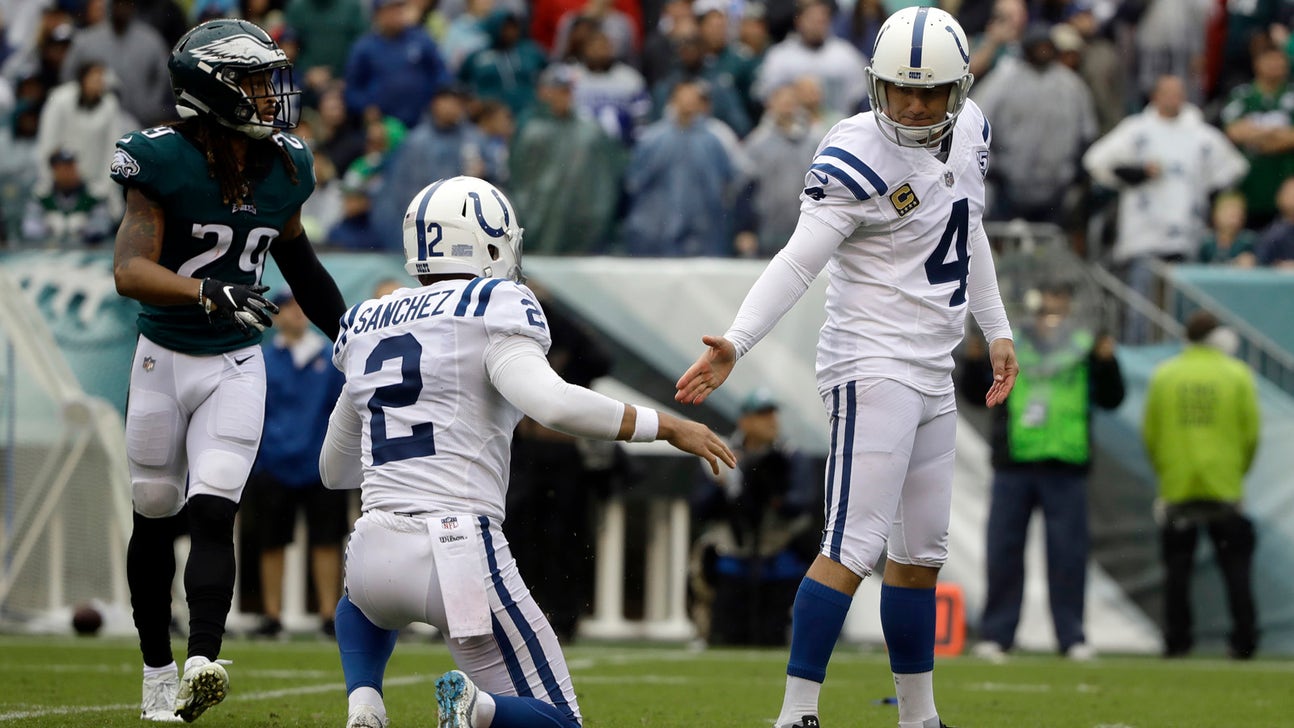 Colts' Vinatieri ties Andersen's record for most field goals in NFL history