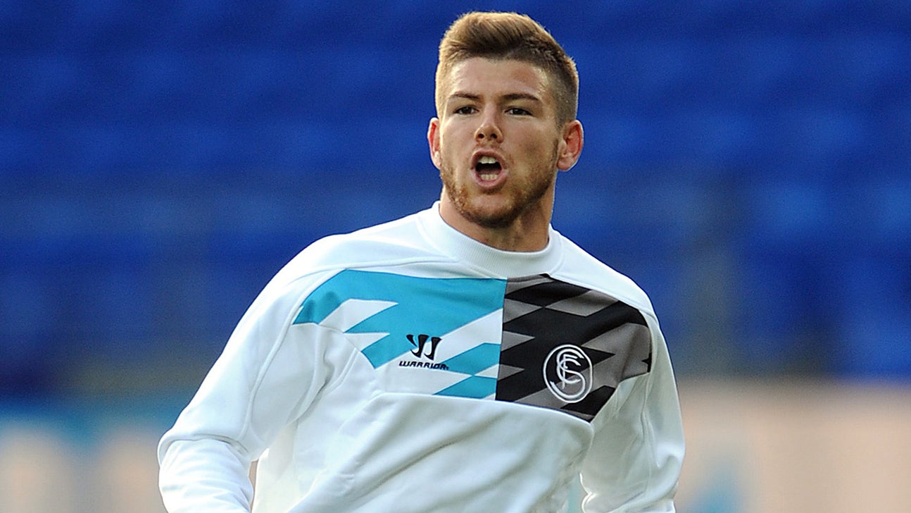 Liverpool agree to transfer fee for Sevilla defender Alberto Moreno
