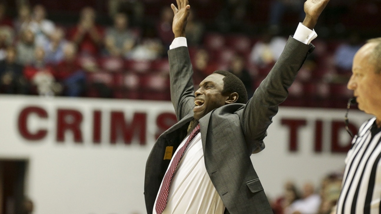 Alabama Defeats Coastal Carolina 70-53 In Season Opener