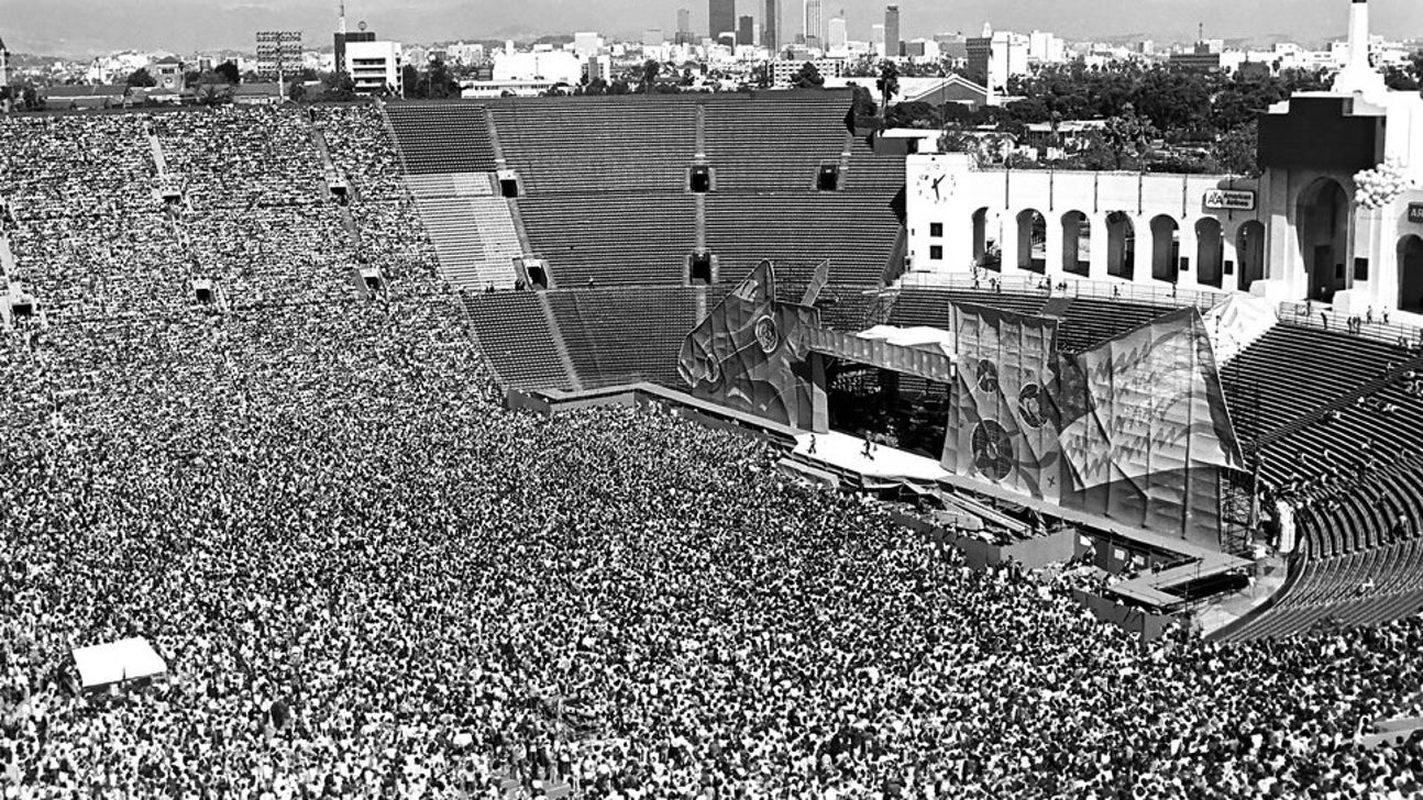 TBT: When relatively unknown Prince was booed off LA Coliseum stage in 1981