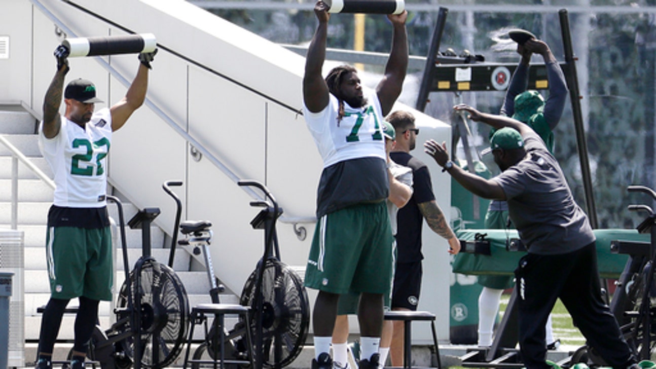 Jets make Fitzpatrick signing official; Wilkerson on PUP