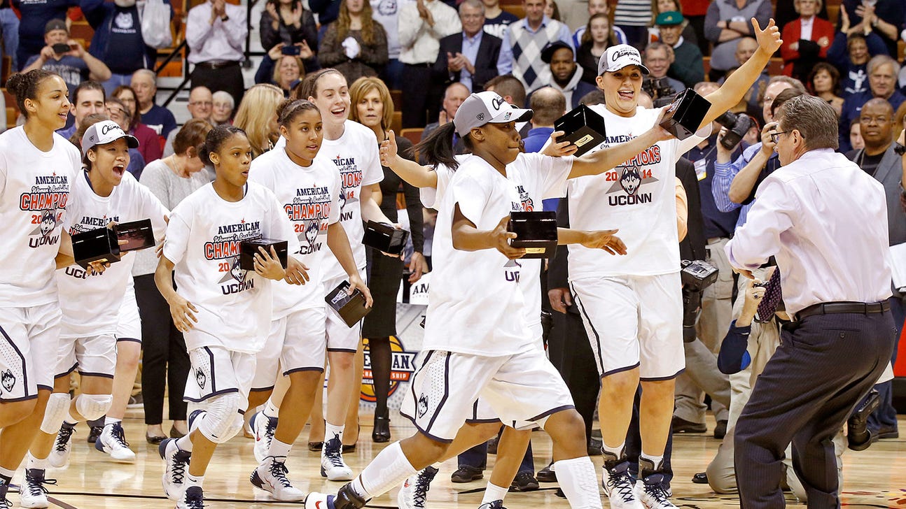 UConn women stomp Louisville, win AAC & will enter tournament unbeaten