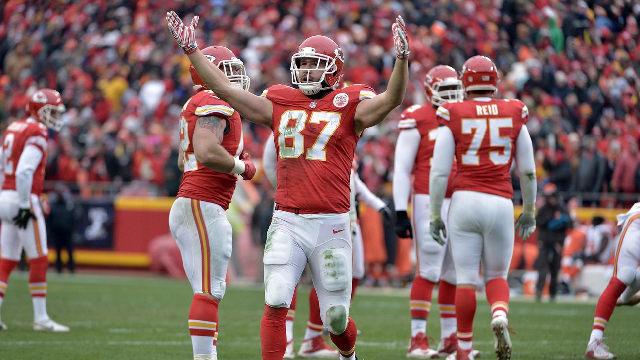 Chiefs hit Oakland with franchise history, AFC West title in play