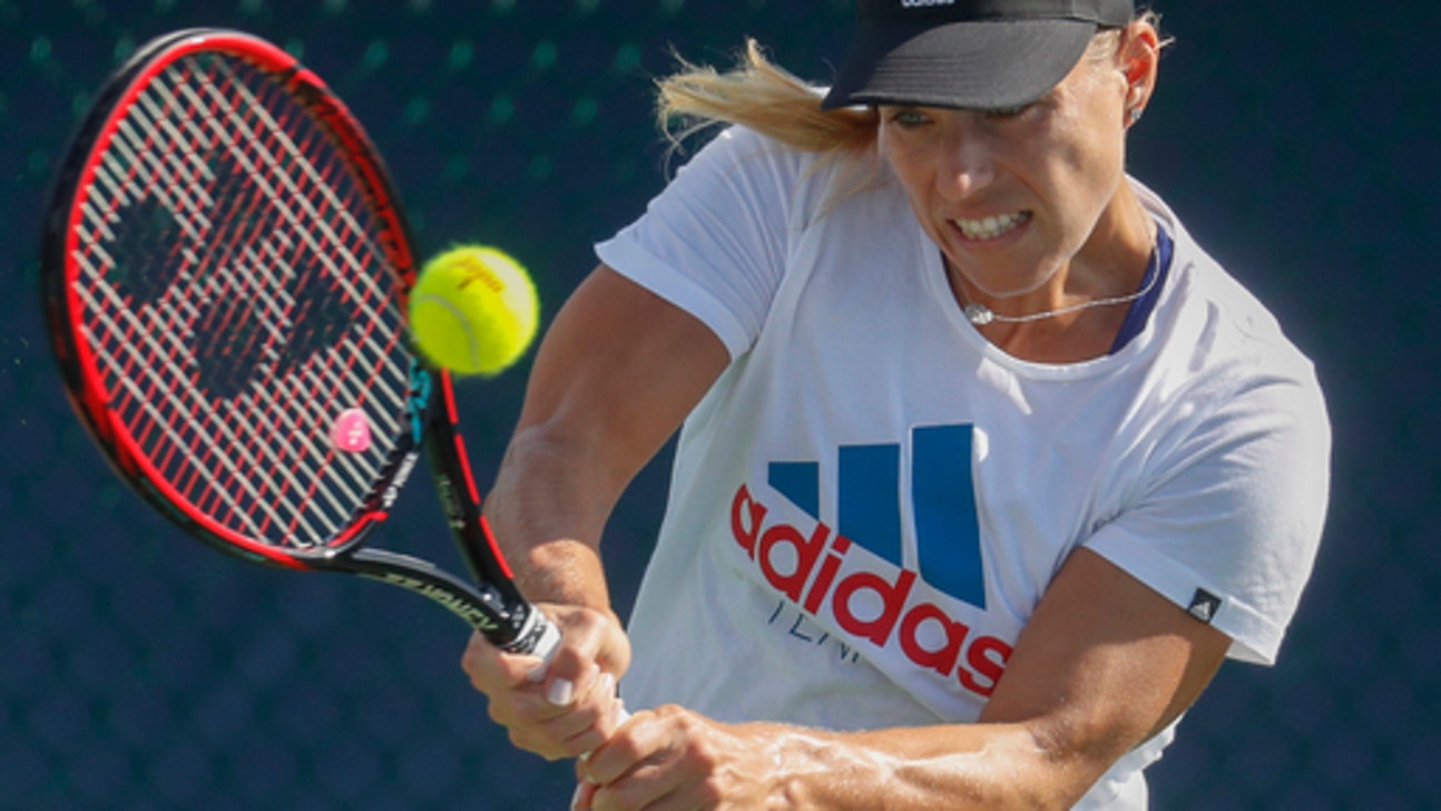 Kerber going for women's No. 1 ranking in Cincinnati