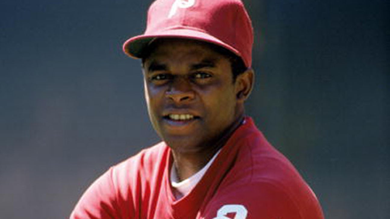 Former MLB player Curt Ford assaulted, told to 'go back to Ferguson'