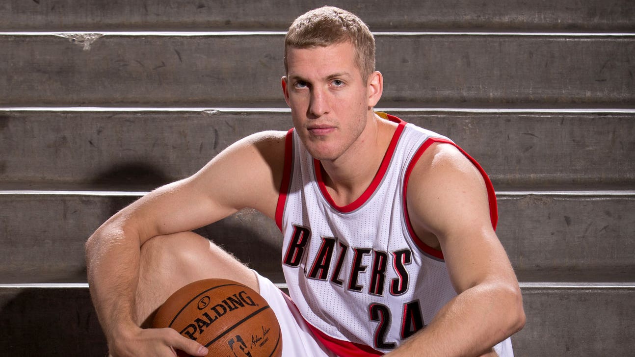 Blazers center on free-throw woes: 'There wasn't anywhere to go but up'