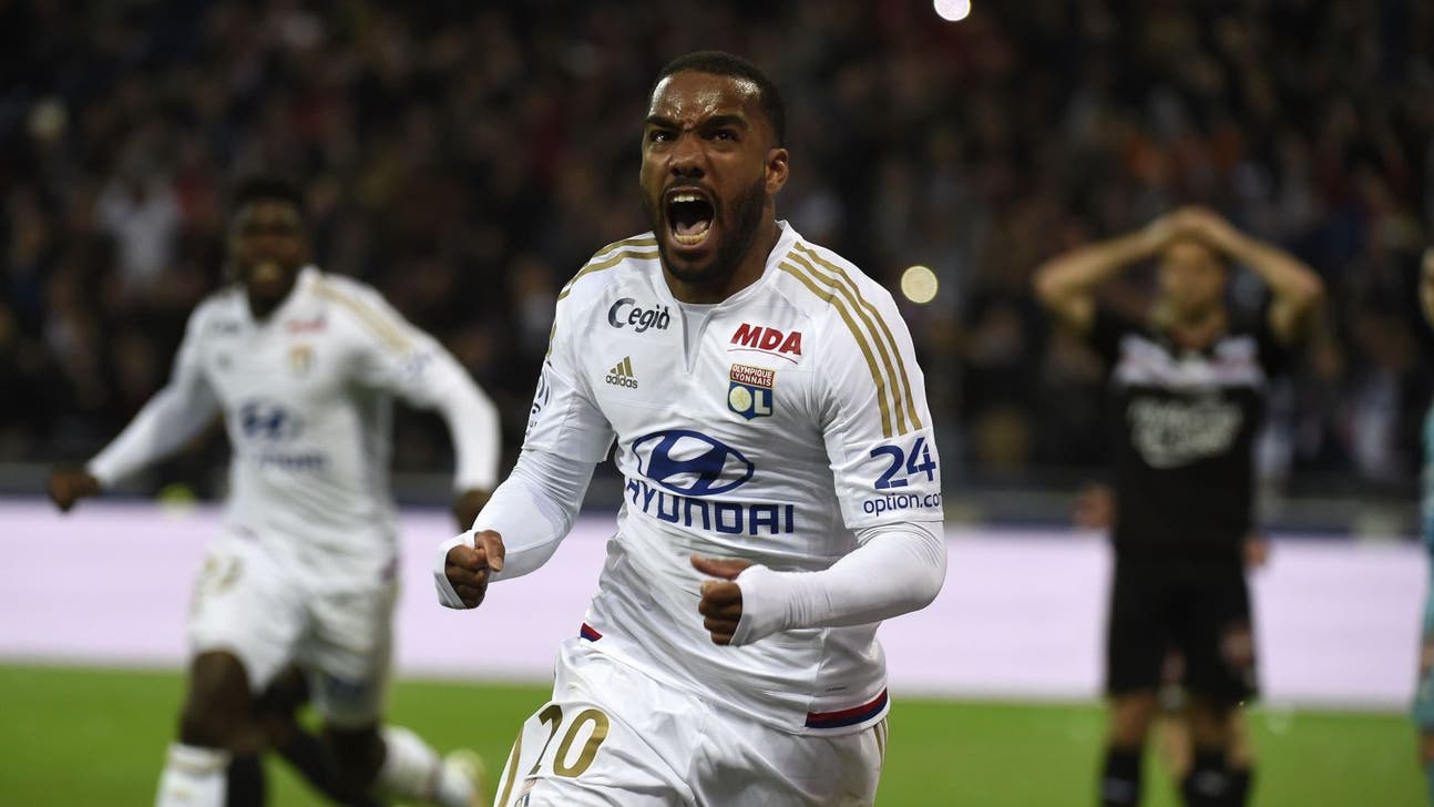 Manchester United keeping tabs on Lyon striker Lacazette