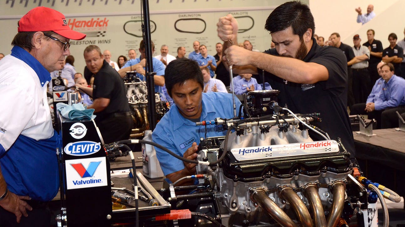 Hendrick dealer, motorsports teams compete in Engine Builder Showdown