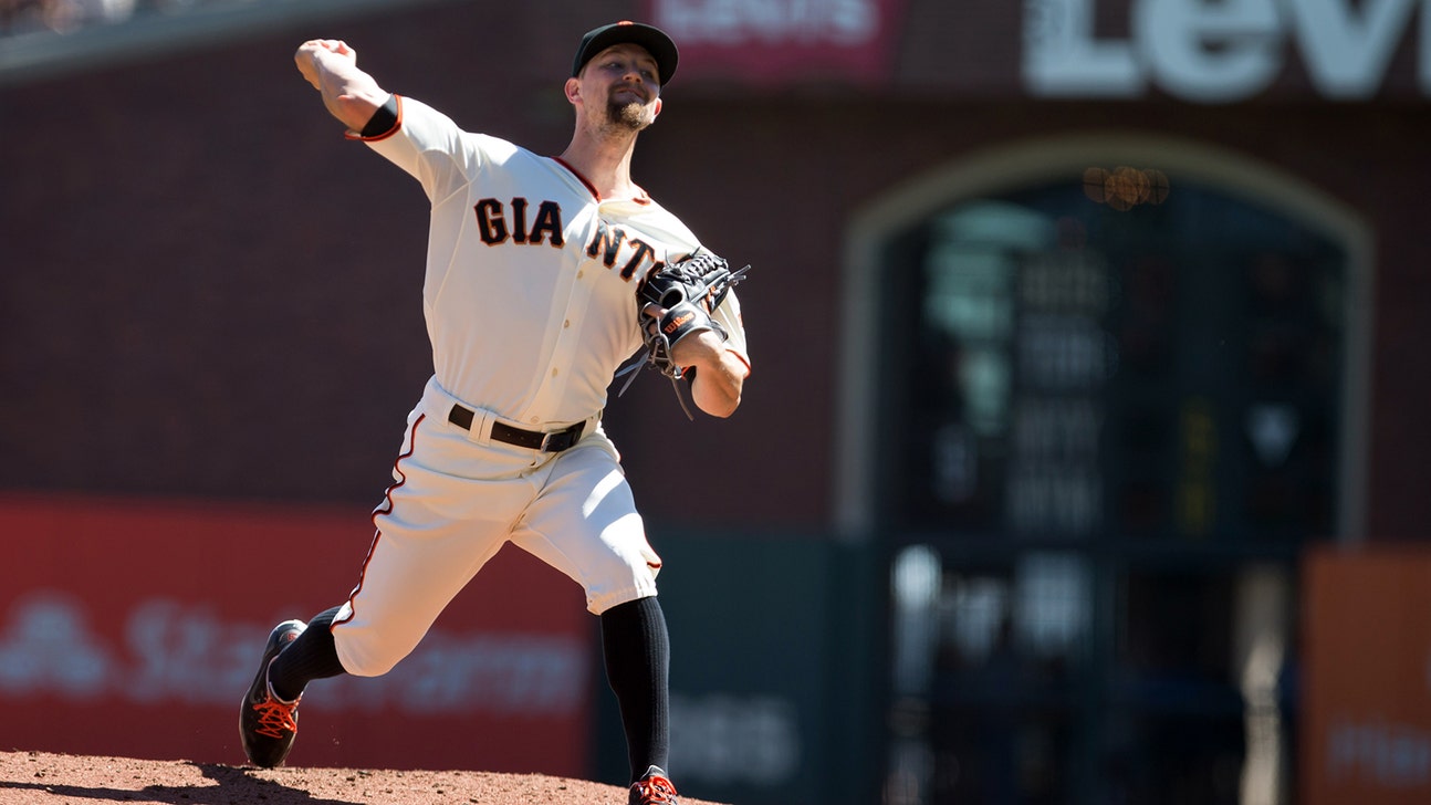 D-backs not interested in Mike Leake despite discount