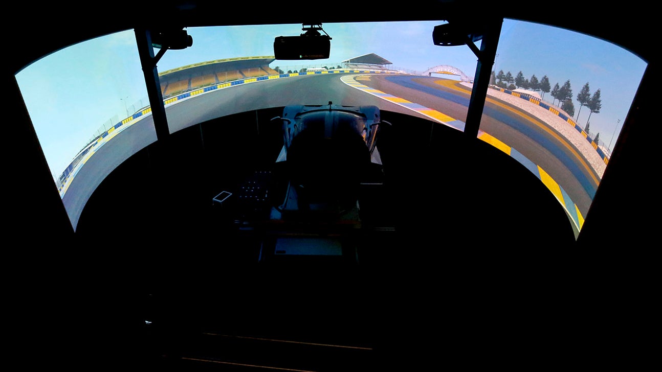Ford GT drivers use simulator to prepare for 24 Hours of Le Mans