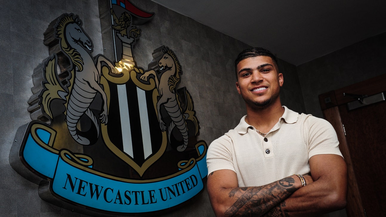 DeAndre Yedlin is Premier League Quality says Jurgen Klinsmann