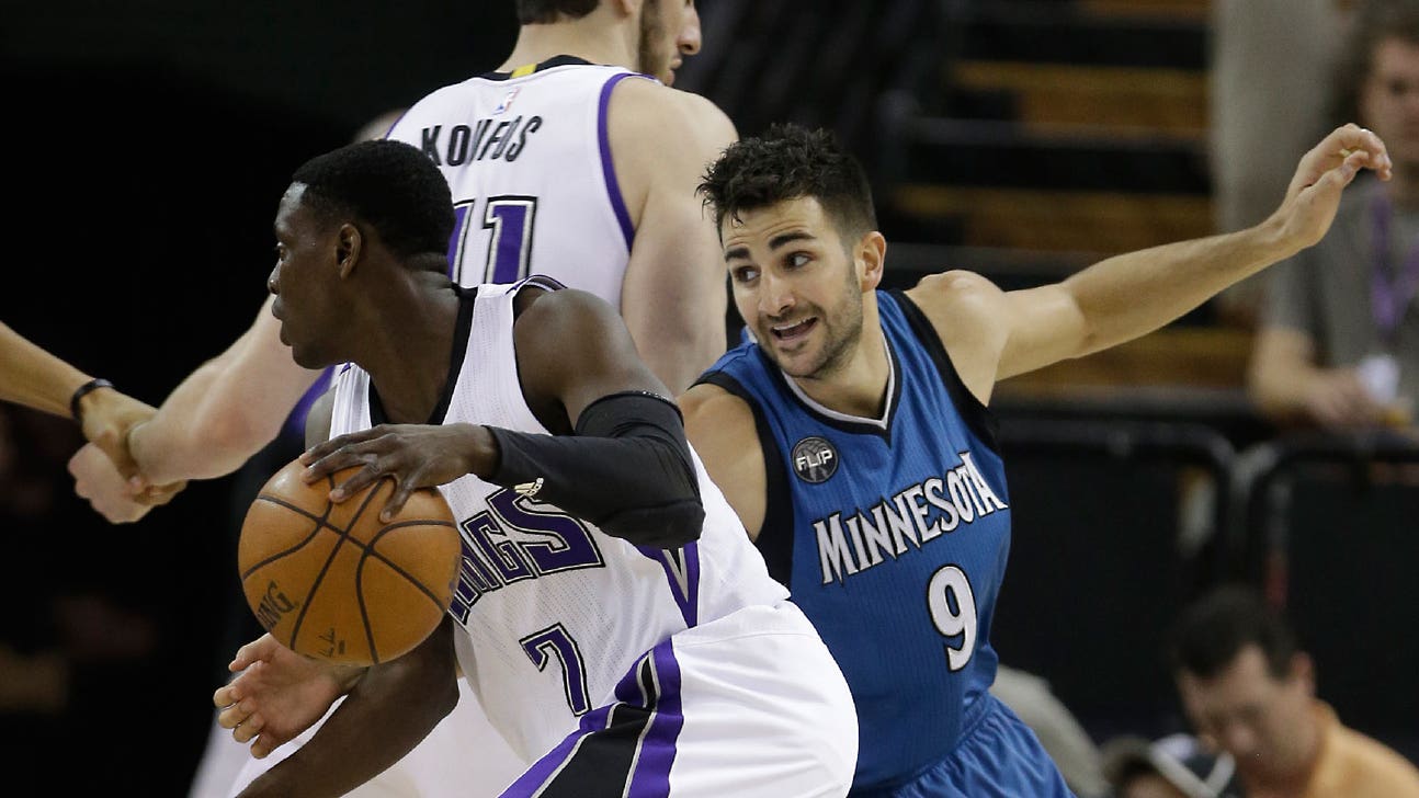 Twi-lights: Wolves at Kings