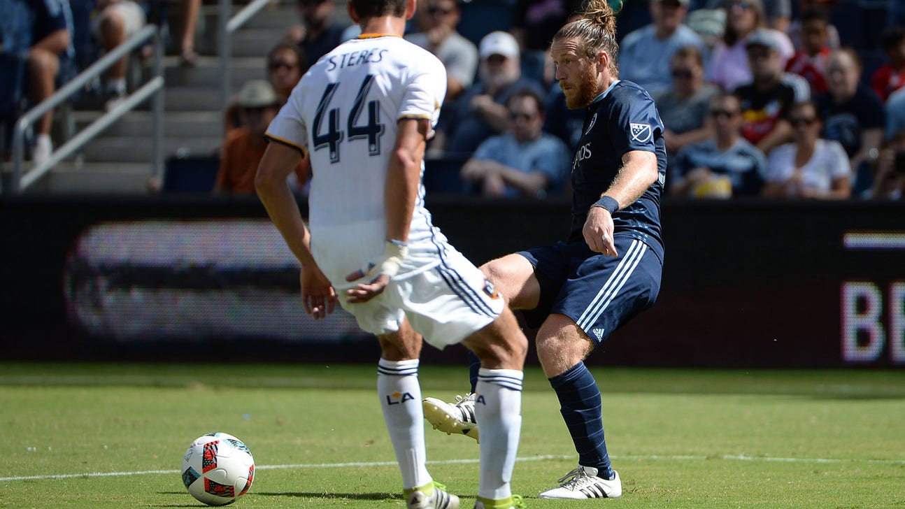 Sporting KC settles for 2-2 draw with Galaxy after Donovan's late goal