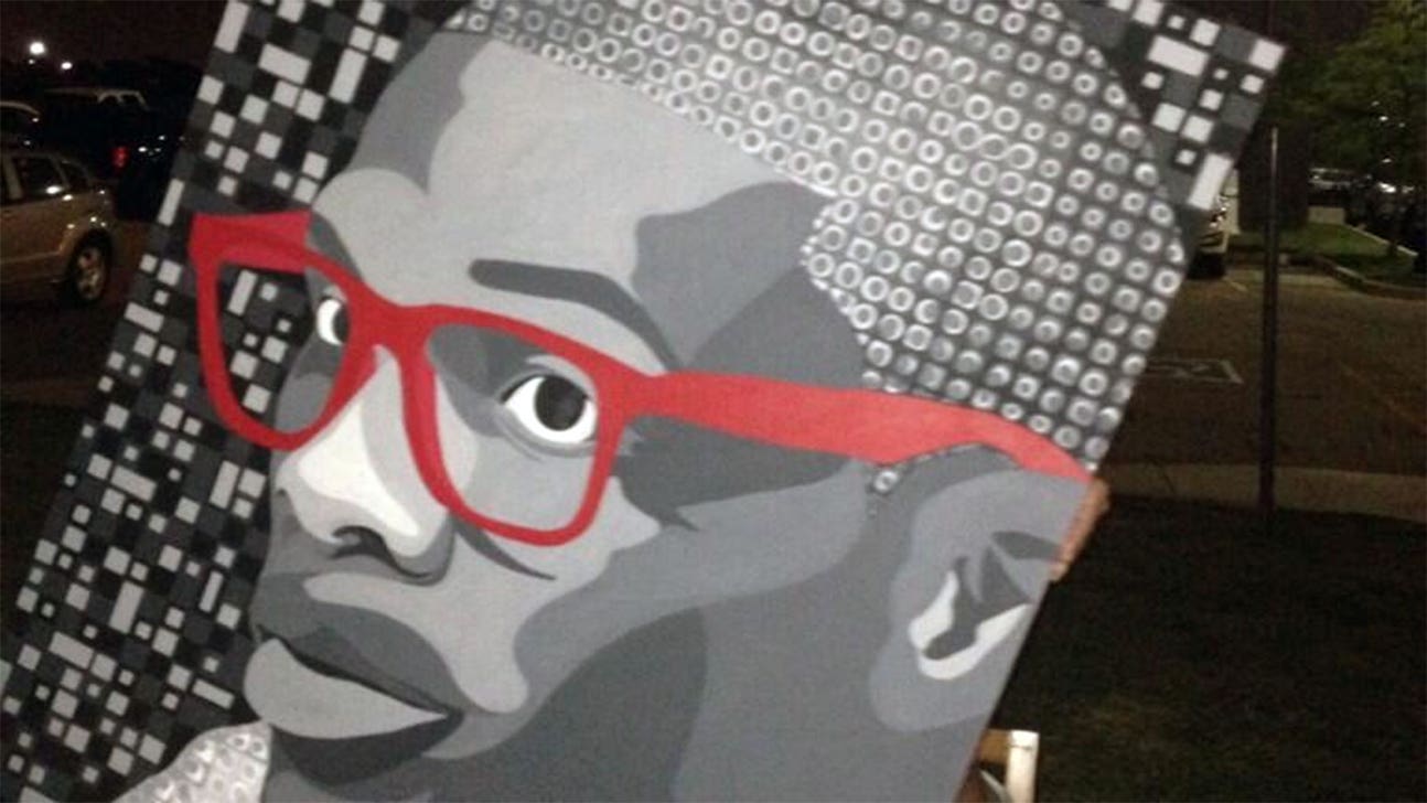 Thunder fan waits at airport to get amazing painting of Westbrook signed