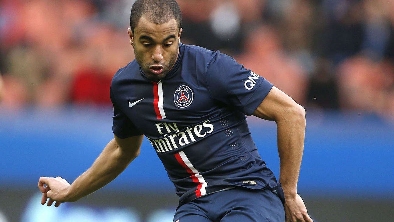 Paris St. Germain winger Lucas Moura out for at least 4 weeks