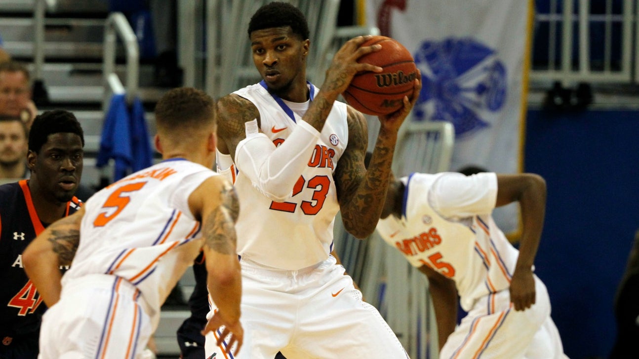 Gators suspend F Chris Walker two games for violating team rules