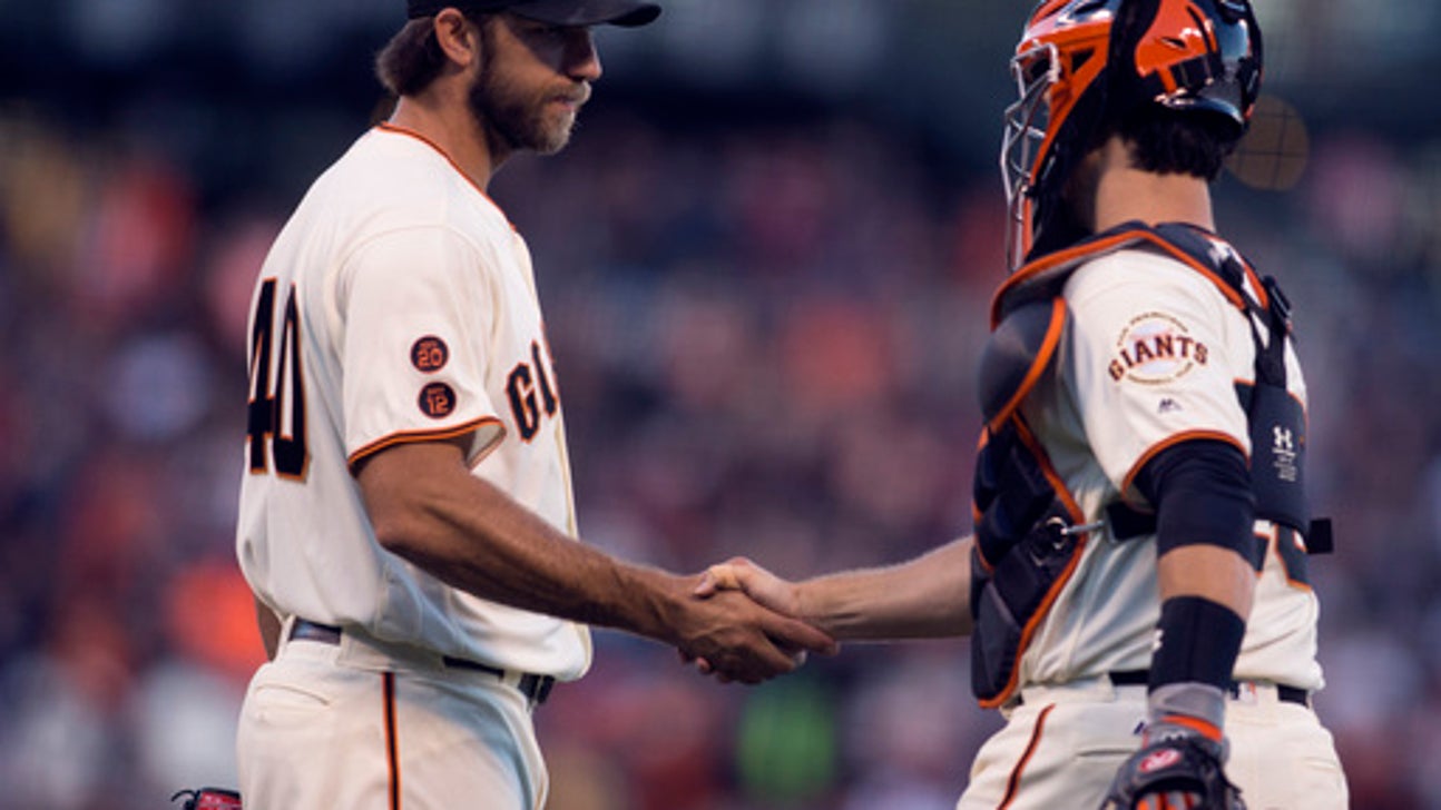 Bumgarner pitches 1-hit gem, Giants blank Diamondbacks 4-0