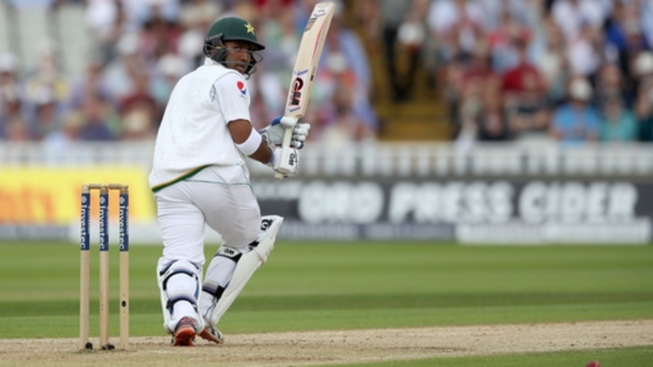 Azhar century leads Pakistan to 257-3 in 3rd test