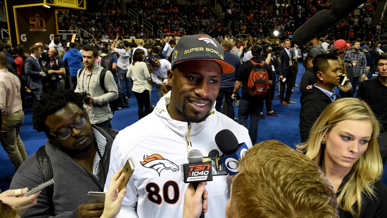 Vernon Davis returns home to sign with Washington Redskins