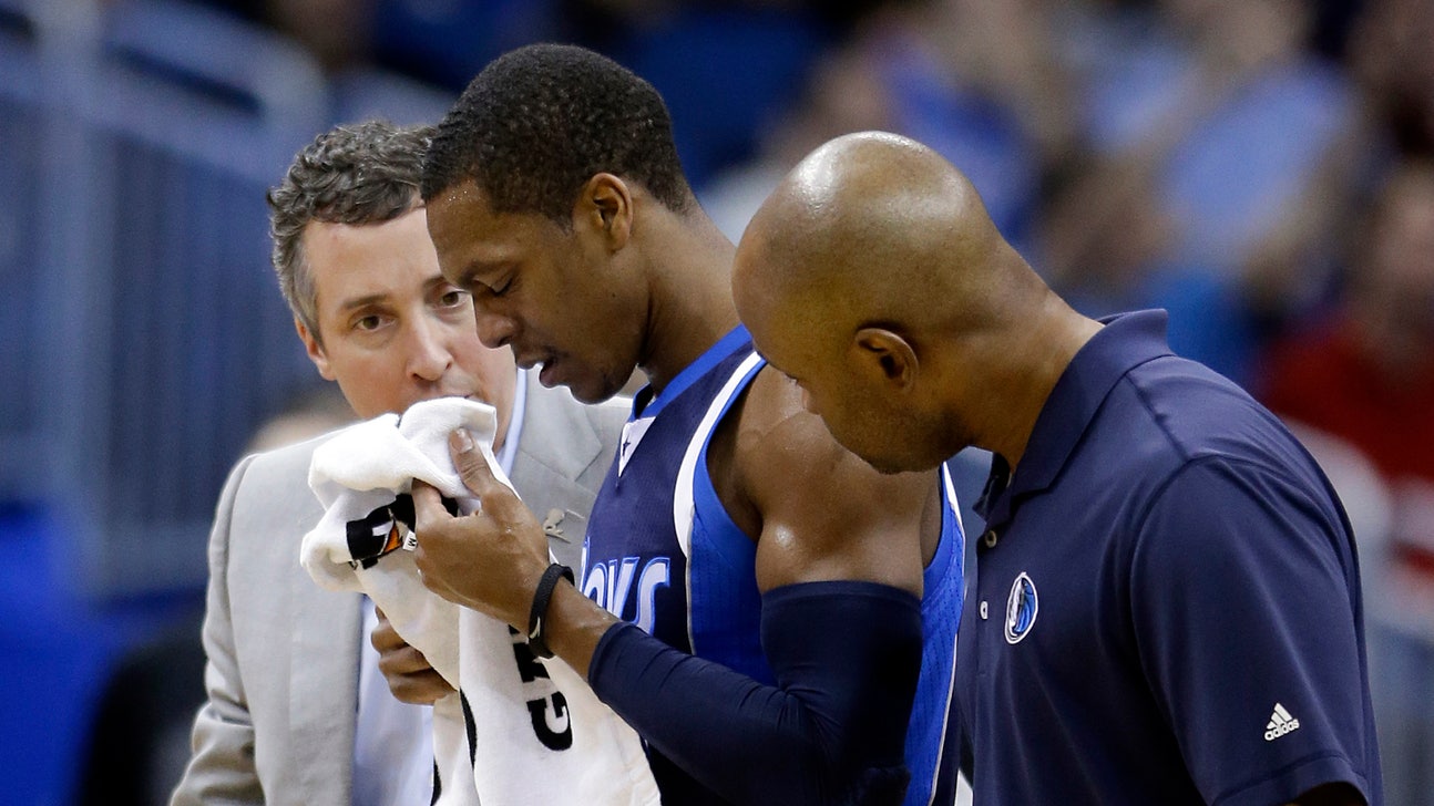 Mavericks' Rondo out at least 3 games with facial fractures