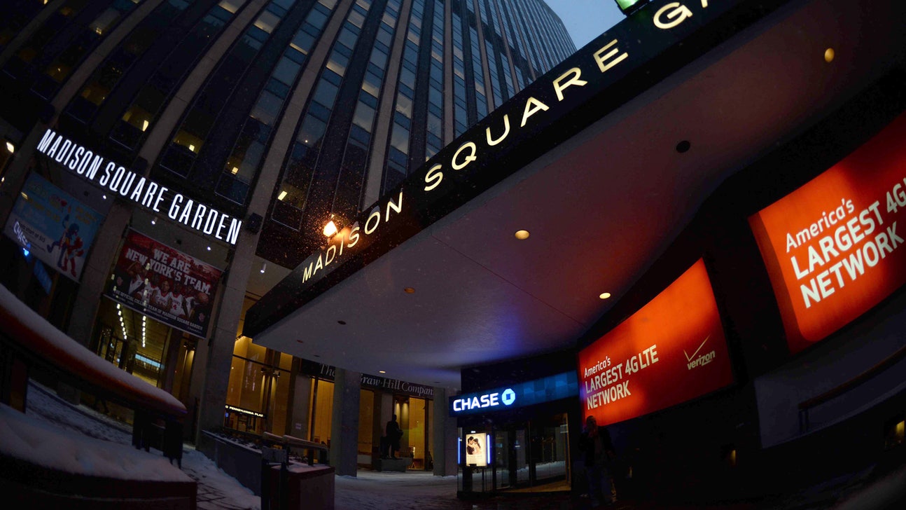 The Knicks are busting out new throwback unis (PHOTO)