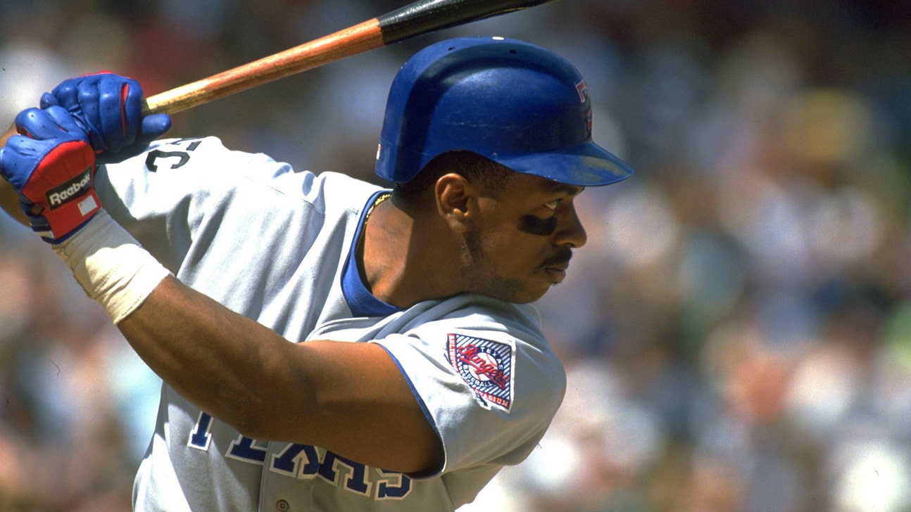 Ex-major leaguer Julio Franco to play baseball again at 55
