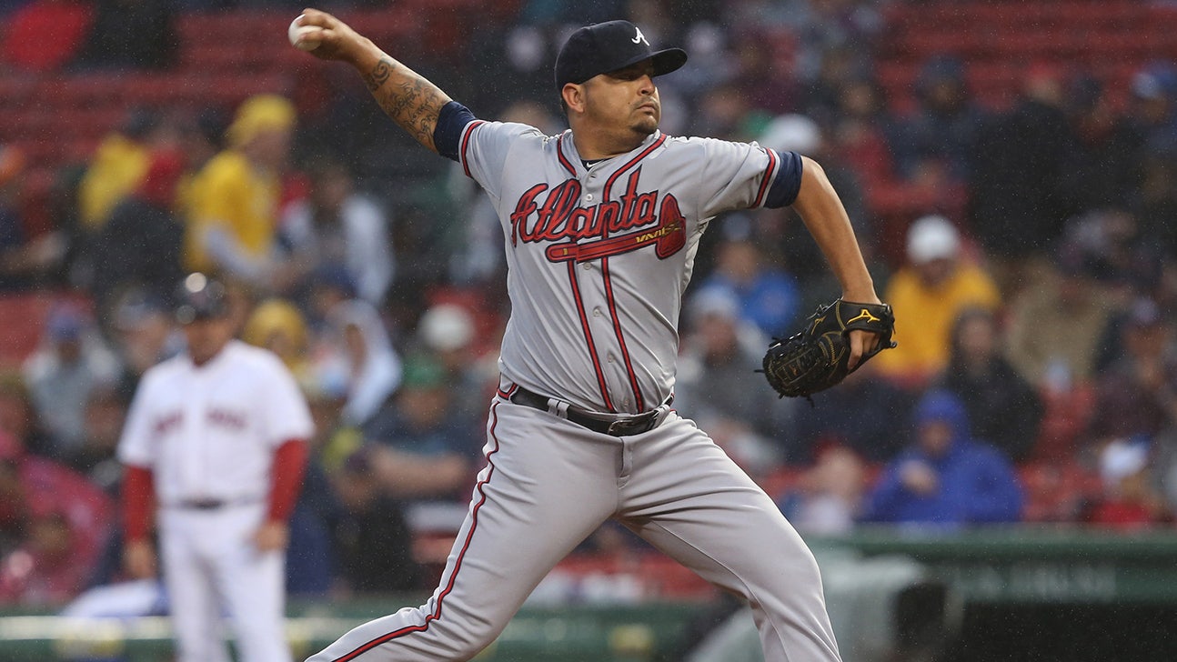 Three Cuts: Perez plays Fenway to perfection; Braves sink reeling Red Sox