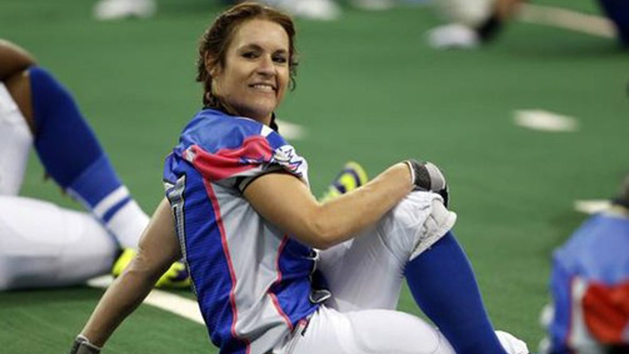 Watch: Jennifer Welter becomes first woman to play men's pro football