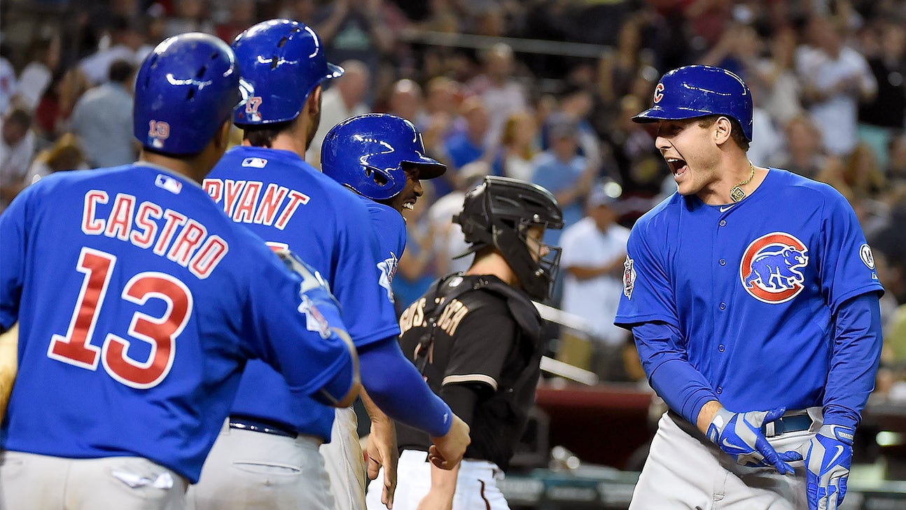 Cubs' Rizzo a natural on the red carpet