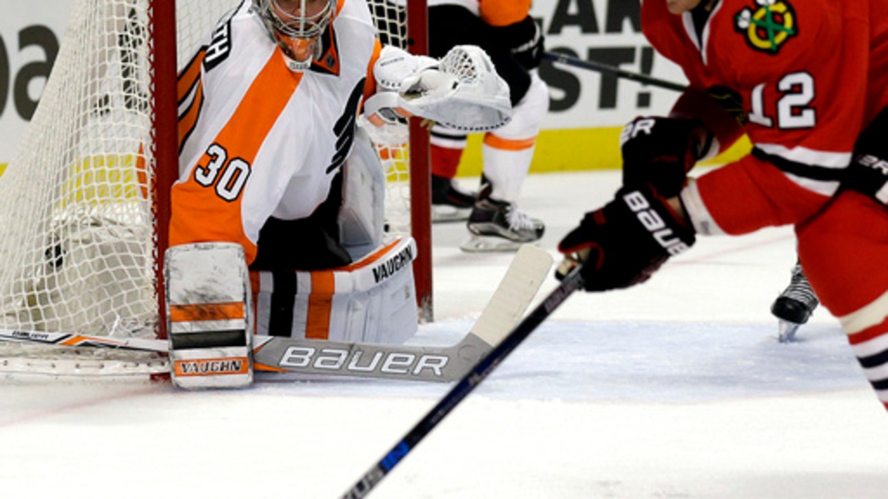 Flyers goaltender Neuvirth out 3 weeks with injury