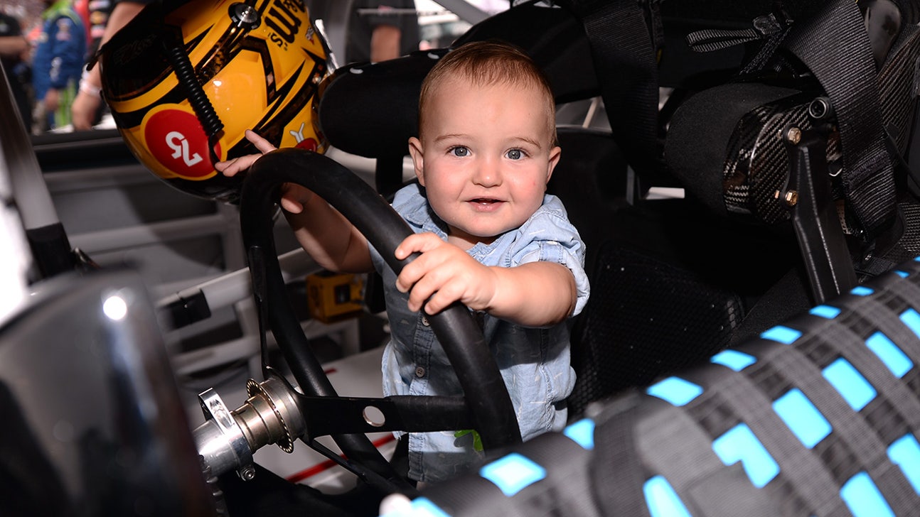 Kyle Busch's son tries out dad's first go-kart
