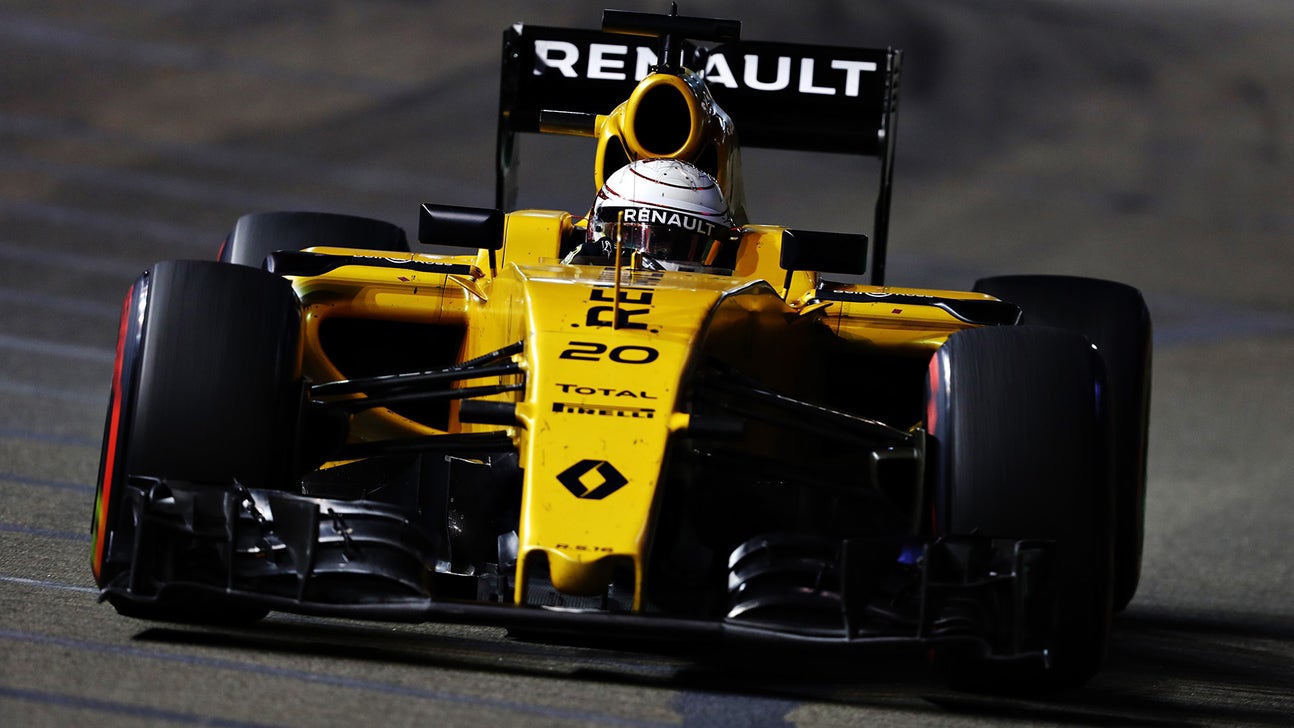 Kevin Magnussen gives Renault its first F1 points since May