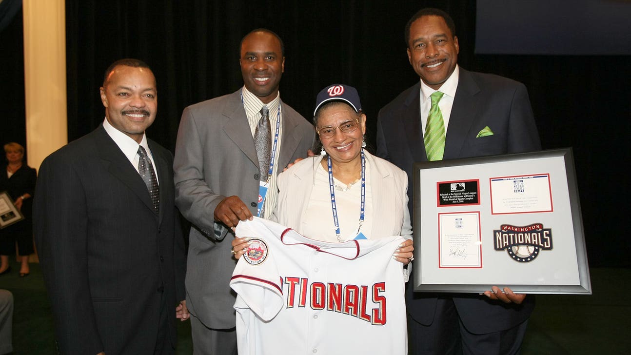 Mo'Ne Davis' biggest fan at LLWS? Negro League pioneer Mamie Johnson