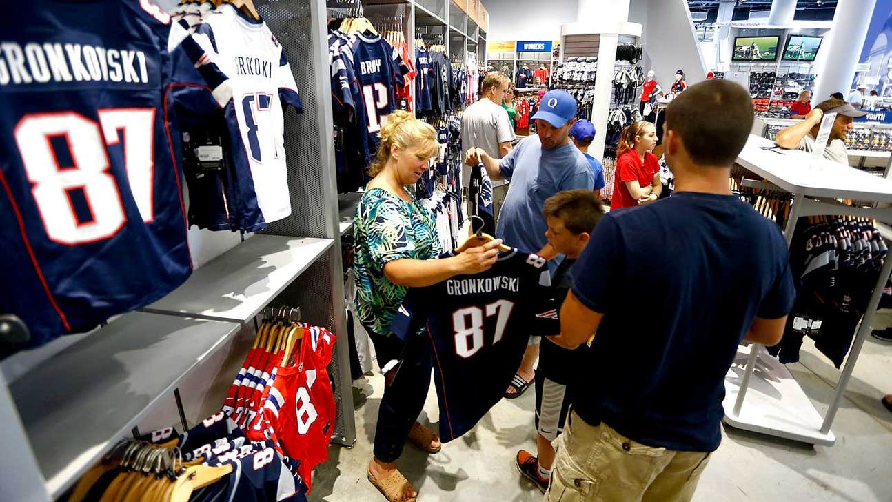 New England Patriots first team to offer 'jersey guarantee' if players leave team